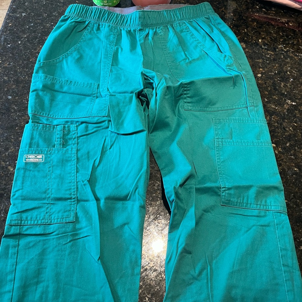 Dark/hunter green scrub pants